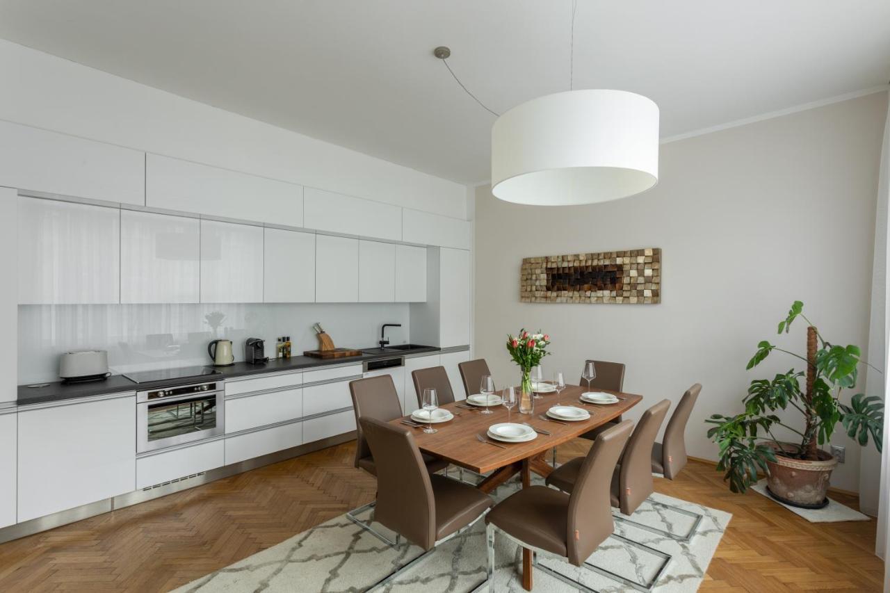 Deluxe Apartment In Old Town By Prague Days Extérieur photo